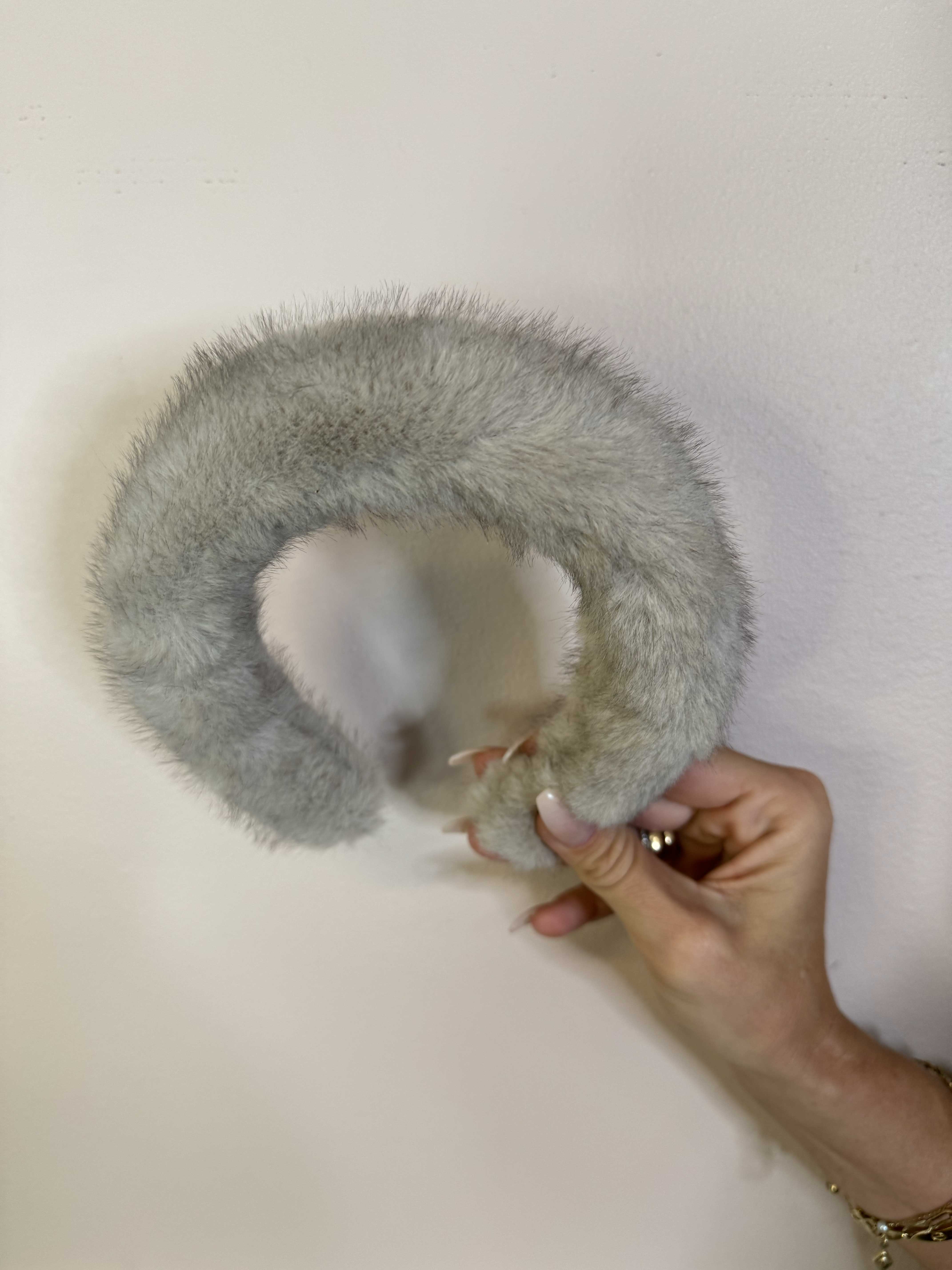 Bloom - Hårbøjle med faux fur